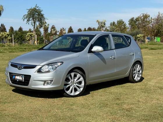 HYUNDAI I30 2.0 MPFI GLS 16V GASOLINA 4P AUTOMÁTICO HYUNDAI I30 2.0 MPFI GLS 16V GASOLINA 4P AUTOMÁTICO